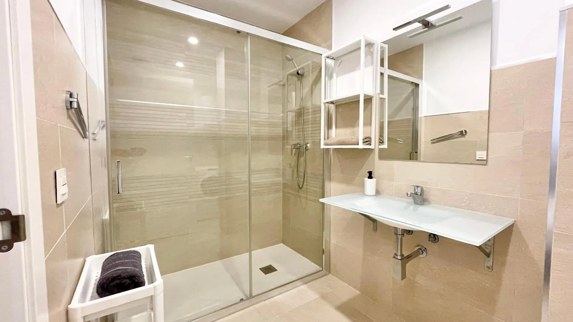 Estacion-Centro Vialia Apartman Málaga